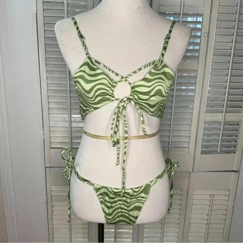 Upcycled Bra and panty bikini set with coverup skirt - Picture 2 of 5